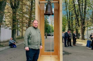 Дзвін Десятинної церкви вперше за майже 800 років залунав у Києві. 16