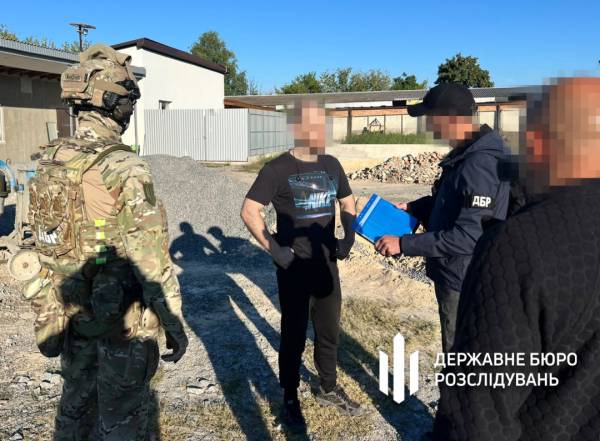Расследование ГБР и Генштаба: в армии массовые обыски из-за "схем" выплат 8 Расследование ГБР и Генштаба: в армии массовые обыски из-за "схем" выплат 8