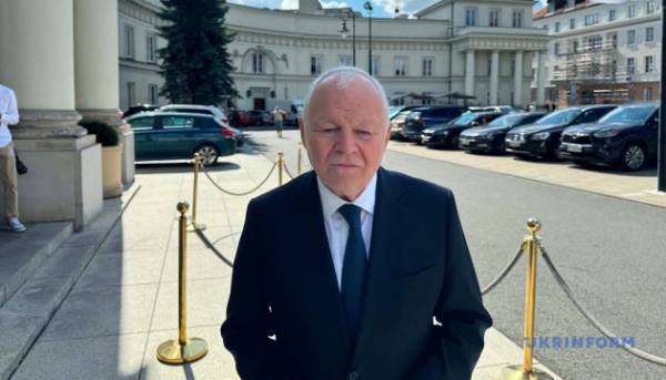Колишній прем’єр-міністр Польщі розповів, чому Варшава у грудні 1991 року поспішила з визнанням суверенітету України.