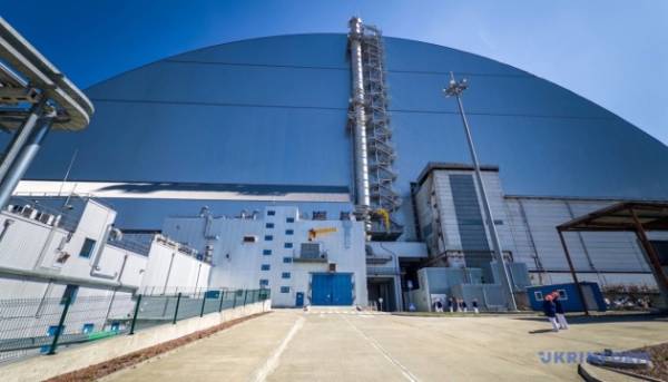 Держава підвищила виділення коштів на безпеку об'єктів Чорнобильської АЕС та "Укриття". 7