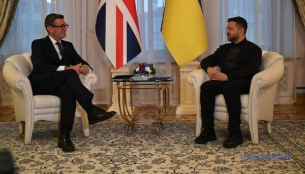 Британія й надалі підтримуватиме Україну, заявив Бернем