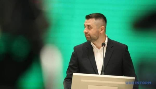 «Слуга народу» виступить за призначення Хмари та Сибіги керівниками оборонного&hellip;