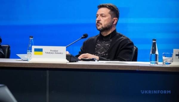 Президент Зеленський підсумував результати зустрічі “Коаліції бажаючих”: Україна отримає додаткові пакети допомоги, засоби протиповітряної оборони та кошти для виробництва дронів.