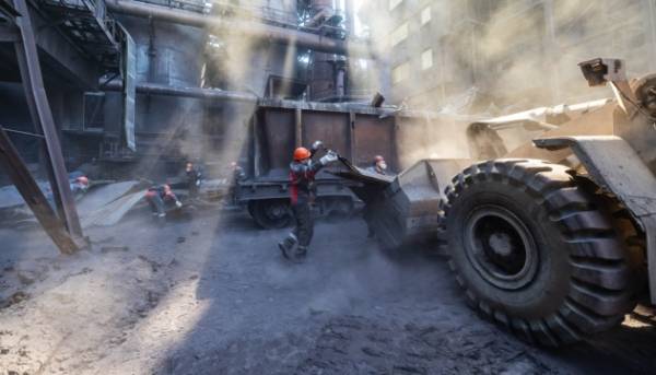 Щойно прибрали уламки – Росія завдала нового удару: на “Запоріжсталі”&hellip;