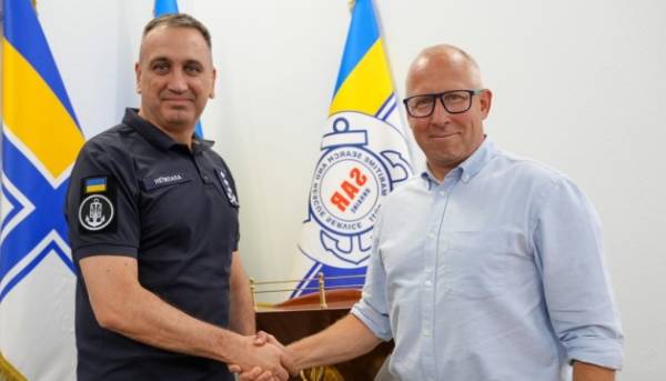 Глава оборонного відомства провів переговори зі своїм шведським колегою щодо нарощування боєздатності військово-морських сил.