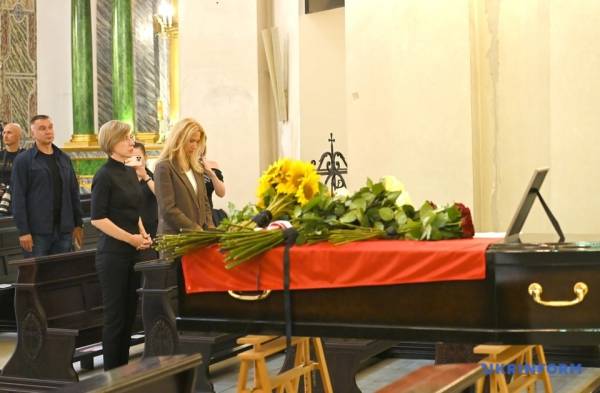 У Харкові загиблого польського добровольця поховали в Києві 11