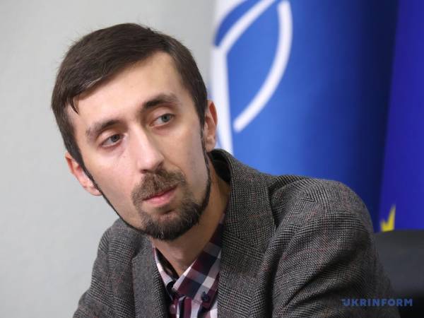 Група мандрівників у рамках експедиції «У пошуках героїв» віднайшла в Європі місця поховань 213 українських воїнів. 7