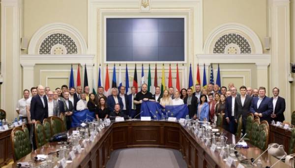 Руслан Стефанчук підкреслив на зустрічі з представниками U4U нагальну потребу&hellip;