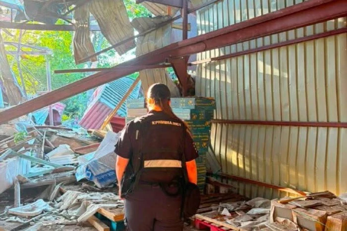 Головна 70 Київ під ворожим обстрілом: правоохоронці документують наслідки нічної атаки (фото)
