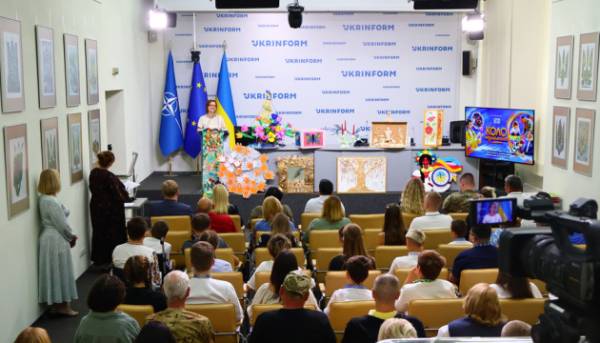 Головна 105 У столиці України показали новий культурно-мистецький проєкт під назвою «Коло…