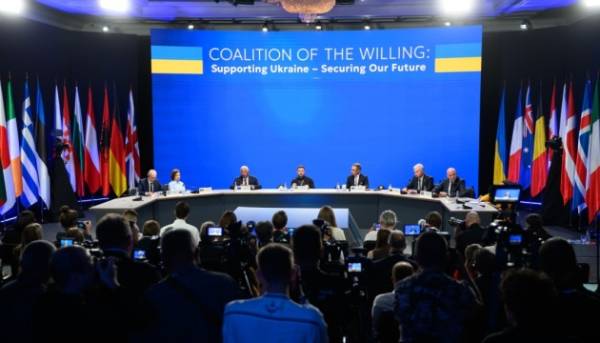 Подарунки "Коаліції охочих" на 35-ту річницю відновлення Незалежності 15