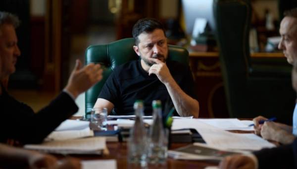 Головна 79 Зеленський наказав розробити «спеціальну операцію із запровадження санкцій» щодо Росії