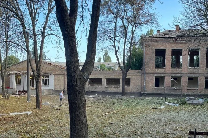 Київська гімназія, що постраждала внаслідок нападу, не відновить роботу 1&hellip;