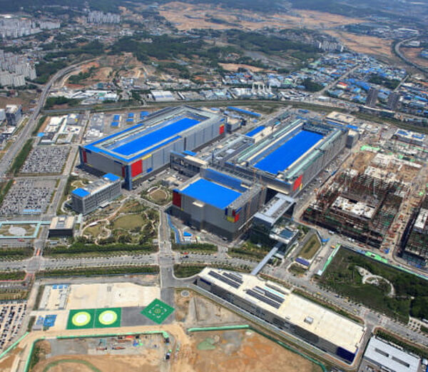 HBM4 та Grok завантажили 4-нм лінії Samsung на рік вперед: клієнтів переведуть на 5 нм