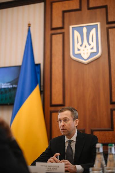 Корецький провів зустріч із наглядовою радою Енергоатома 6