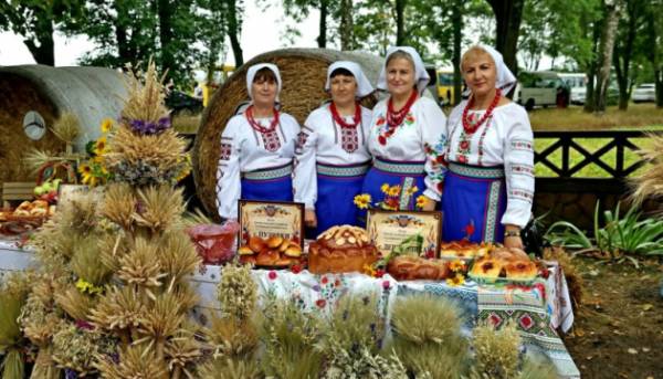 На Вінниччині пройшов фестиваль обрядових хлібів та дідухів «Народу вічний оберіг» 7 На Вінниччині пройшов фестиваль обрядових хлібів та дідухів «Народу вічний оберіг» 7