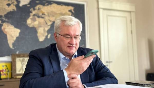 Глава МЗС Вірменії зустрівся з Сибігою для обговорення питань безпеки в регіоні