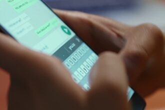 Як увімкнути зникаючі повідомлення у WhatsApp: таймер, групи й межі приватності