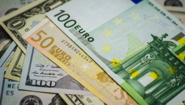 Головна 130 Нацбанк встановив курс гривні на 7 серпня: долар та євро…