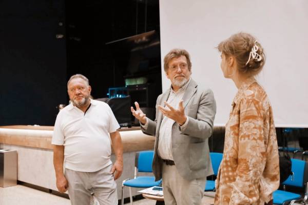 Керівник мистецького напрямку американського The Public Theater побував у Театрі на Подолі. 8
