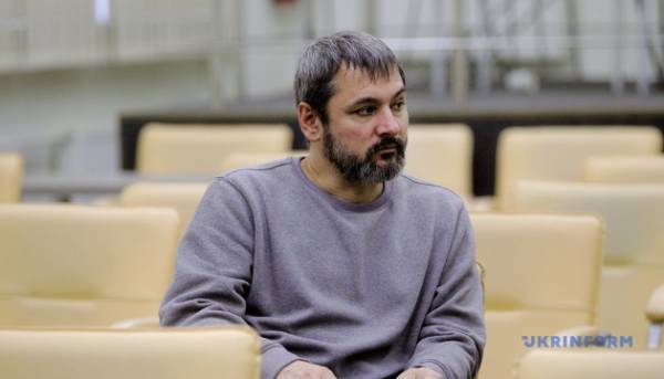 Суд встановив для екс-директора Молодого театру Білоуса заставу майже на 5 мільйонів гривень.