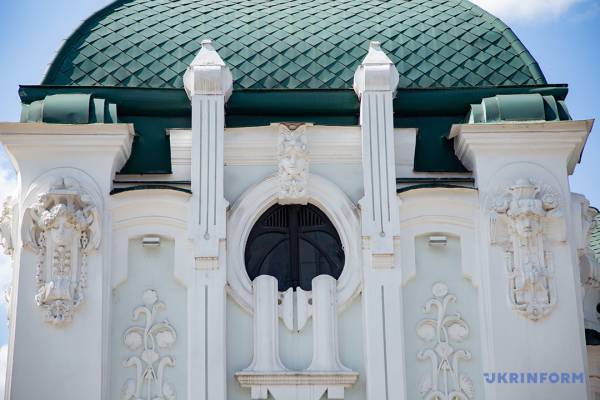 Місцеві історії та справжність краєзнавчого музею в Кропивницькому: модернізований варіант 33 Місцеві історії та справжність краєзнавчого музею в Кропивницькому: модернізований варіант 33