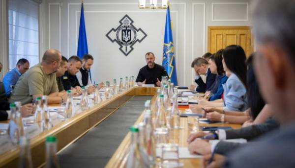 Кліменко провів зустріч з підприємцями: Держава розробляє заходи для забезпечення безпеки логістичних маршрутів від російських нападів