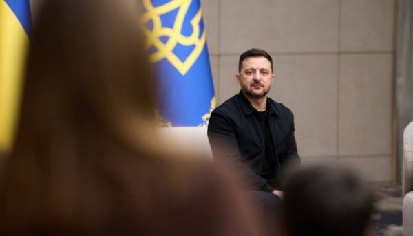 55% українців довіряють Зеленському, за даними КМІС