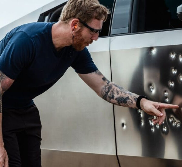 Tesla виправить дефект Cybertruck: компанія безкоштовно замінить вузол, ремонт якого коштував до $7200