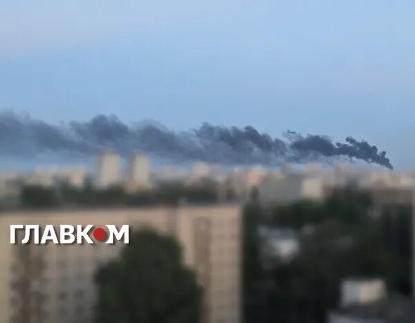 Російські війська знову атакували Київ. Уламки впали на офісну будівлю, є жертви (актуалізовано)