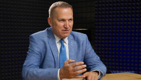 Дипломат: Необхідно терпляче переконувати Сполучені Штати, що допомога Україні відповідає їхнім інтересам