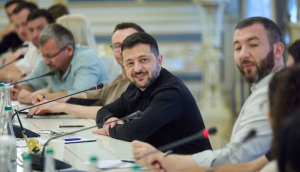 Франція надасть Україні нові радари для протиповітряної оборони та установки SAMP/T, про що повідомив Зеленський. 1