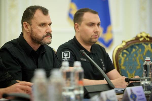 Зеленський на засіданні РНБО: є прогалини у планах стійкості міст і регіонів 7