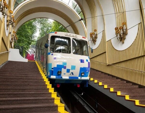 Київський фунікулер розпочинає роботу після щорічного технічного обслуговування