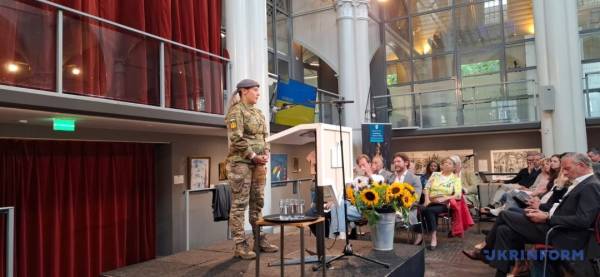У Нідерландах на честь Дня Незалежності України представили проєкт підземного пункту стабілізації 11