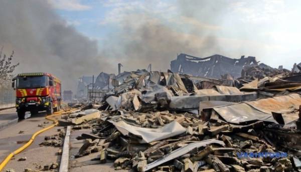 Книгарня-склад українського видавництва потрапила під обстріл Росії. Знищено 100 000 примірників. 7 Книгарня-склад українського видавництва потрапила під обстріл Росії. Знищено 100 000 примірників. 7