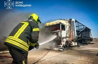 Росія завдала удару по парковці в Київській області, є жертви та постраждалі (оновлено) 7