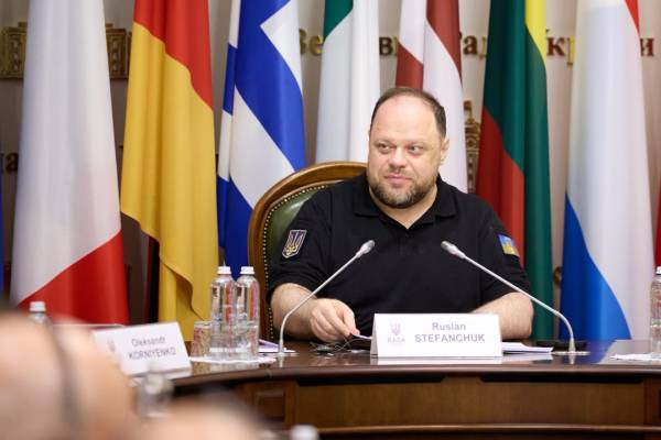 Руслан Стефанчук підкреслив на зустрічі з представниками U4U нагальну потребу України в системах протиповітряної оборони. 5 Руслан Стефанчук підкреслив на зустрічі з представниками U4U нагальну потребу України в системах протиповітряної оборони. 5
