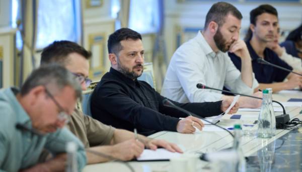 Зеленський: Віткофф та Кушнер прагнуть забезпечити перемогу Трампа 19 Зеленський: Віткофф та Кушнер прагнуть забезпечити перемогу Трампа 19