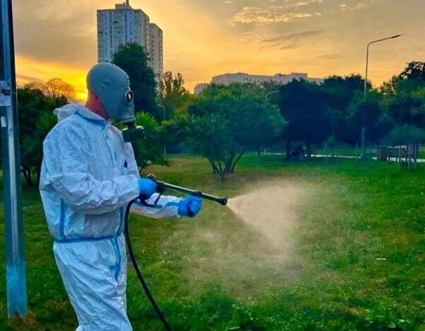 Обробка від кліщів у парках Солом’янського району: актуальний графік та локації