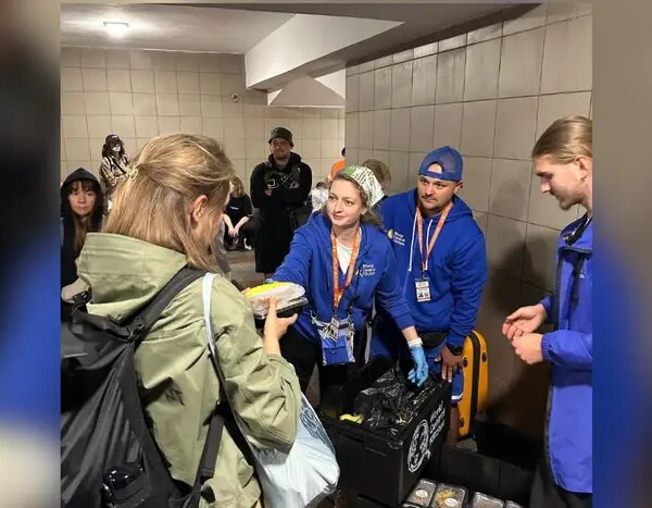 «Укрзалізниця» організувала підтримку для пасажирів на завантажених вокзалах
