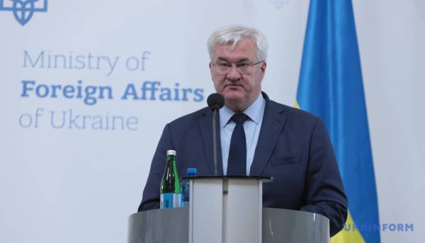 Сибіга: Настав час знову обговорити використання заморожених російських активів для України 4 Сибіга: Настав час знову обговорити використання заморожених російських активів для України 4