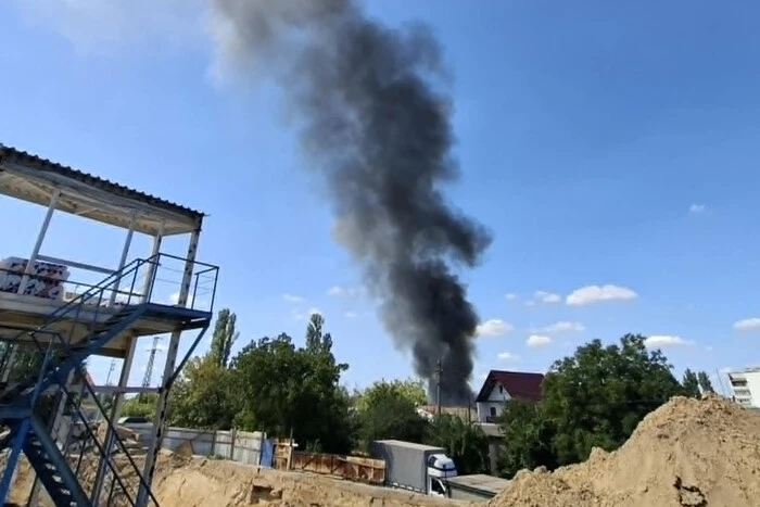 У Бортничах спалахнула масштабна пожежа (фото, відео)