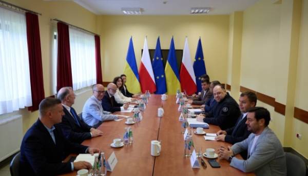 Стефанчук провів переговори з маршалком Сейму Польщі щодо історичних тем