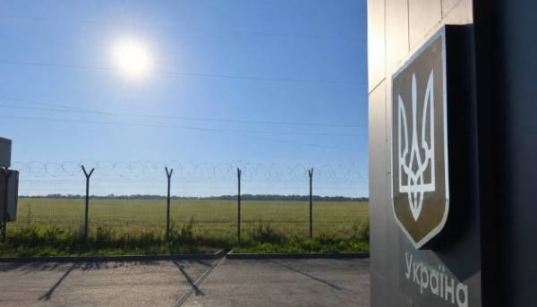 Пункт пропуску на молдовському кордоні, який постраждав від російського обстрілу, знову функціонує. 13