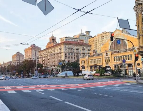 Наземні переходи замість «Метрограду»: схема руху на Бессарабці зміниться