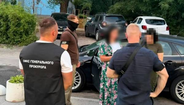 Начальницю відділу Генштабу підозрюють у отриманні хабара за допомогу в оформленні неправдивої інвалідності 1