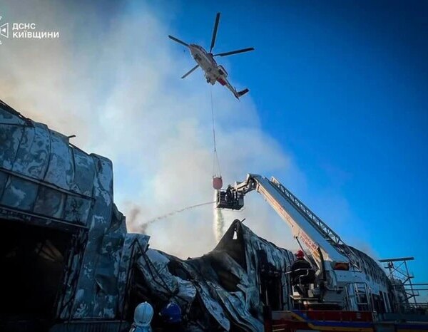 Головна 100 Наслідки ворожої атаки на Київщину: надзвичайники демонструють стан об’єктів (ілюстрації)