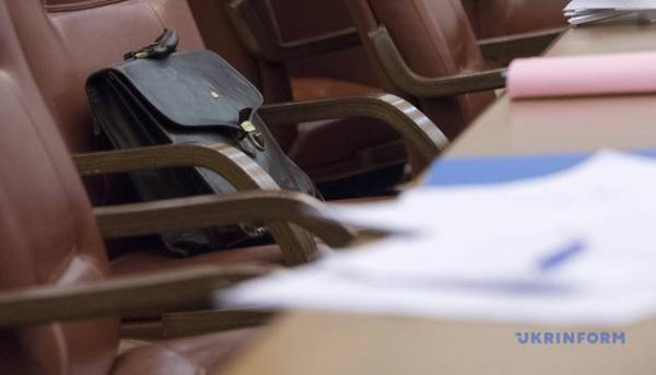 Визначено, хто здійснюватиме перевірку Агенції оборонних закупівель