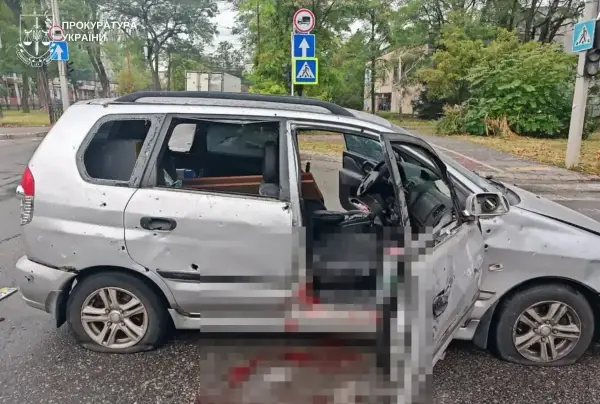 Міста під вогнем: Херсонщина, Нікополь, Суми та Запоріжжя тримаються 7 Пошкоджені будівлі та інфраструктура українських міст внаслідок російських атак 1